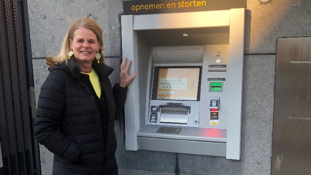 Wassenaar – Nieuwe pinautomaat aan Lange Kerkdam