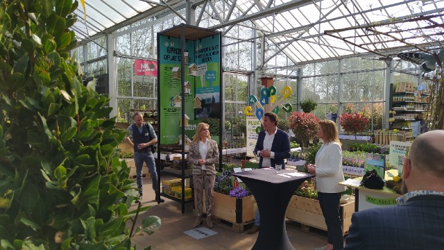 Den Haag – Groene Klimaatpleinen geopend in Den Haag en Rijswijk