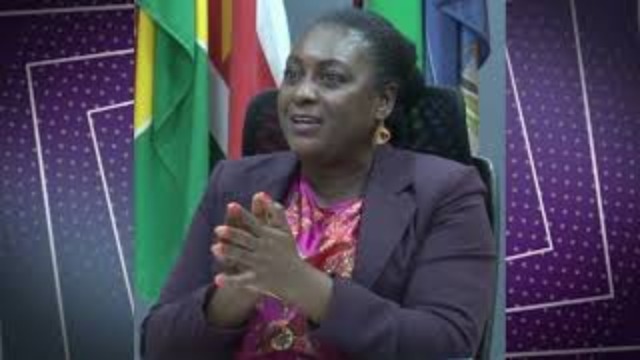 Regionieuws TV Suriname – Baantjescarrousel: wie worden de nieuwe ministers? – LVV tegen Doksenclub