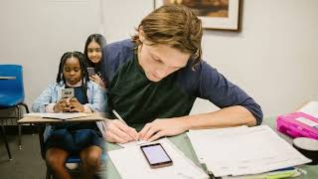 Regionieuws TV-Stichting Leergeld geeft telefoons aan schoolgaande kinderen in Leidschendam-Voorburg