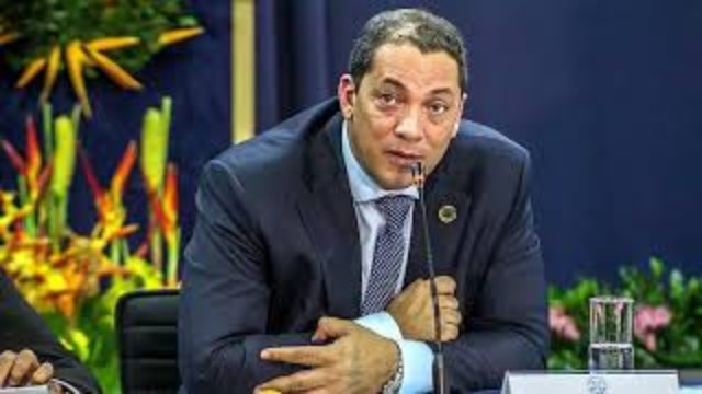 Regionieuws TV Suriname – Aankoop Blauwmeer teruggedraaid  Surinaams  begrotingstekort 650.000 SRD