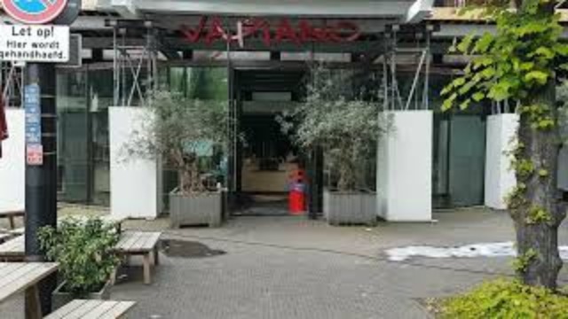 Regionieuws TV – Grote brand bij Italiaans restaurant Vapiano aan het Buitenhof in Den Haag