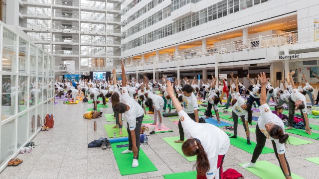 Den Haag – Viering van de 8e Internationale Dag van Yoga