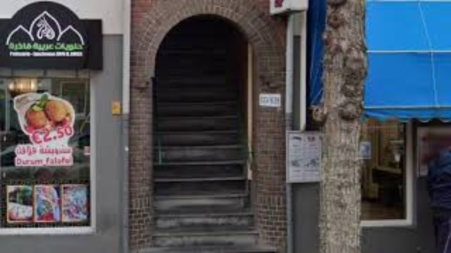 Regionieuws TV – Vuurwerkbom beschadigt portiekwoning aan Goeveneurlaan Den Haag
