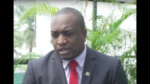 Regionieuws TV Suriname -Bouva onthult megaschandaal -Afpersing bij ECD – Straf voor Pinas belagers