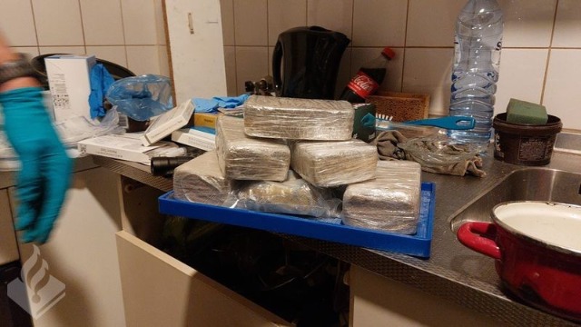 Den Haag – Zes mannen aangehouden in drugsonderzoek
