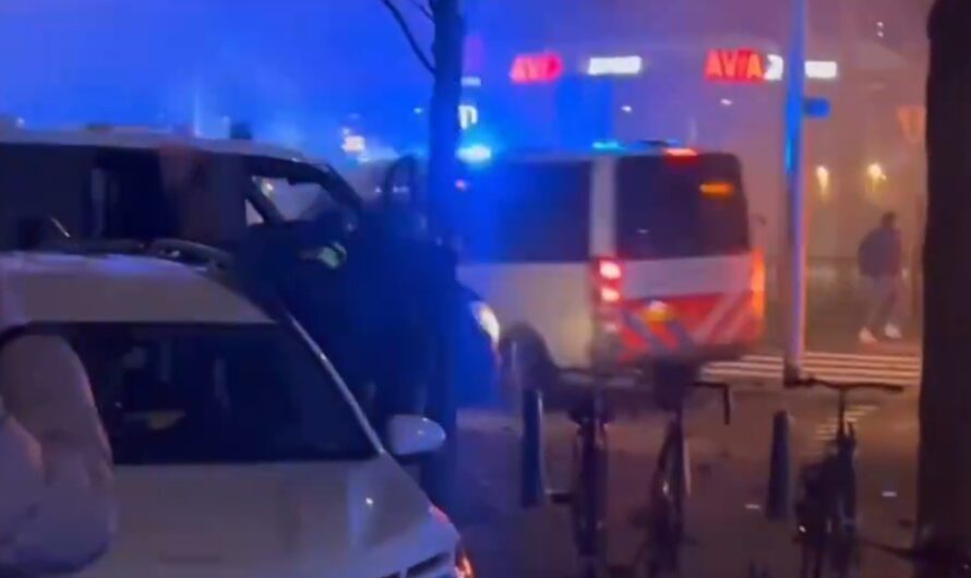 Acht gewonde agenten en dertien aanhoudingen na rellen bij zalencentrum Opera in Den Haag