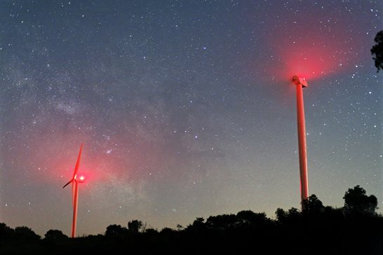 Subsidie Z-H voor veilige windmolens zonder overlast van verlichting