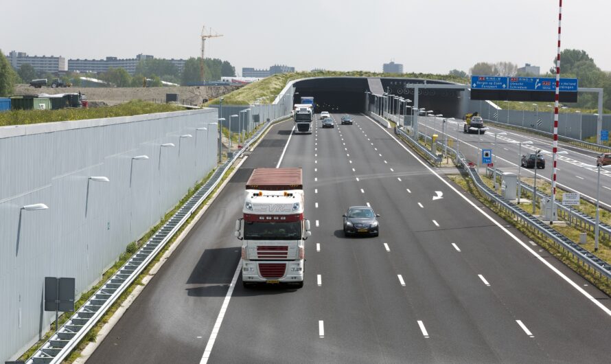 Rijkswaterstaat registreert kentekens op vijf wegen in Zuid-Holland